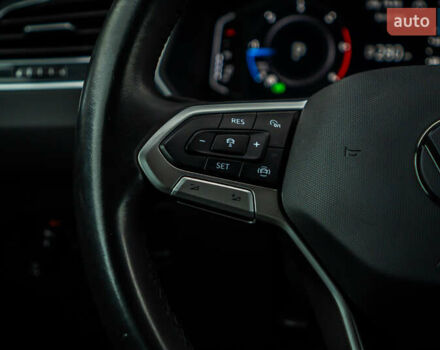 Чорний Фольксваген Тігуан, об'ємом двигуна 1.97 л та пробігом 186 тис. км за 33500 $, фото 67 на Automoto.ua