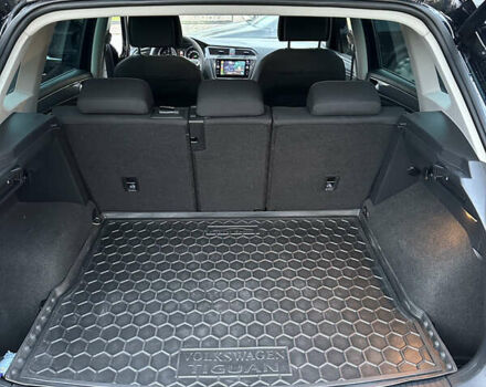 Черный Фольксваген Тигуан, объемом двигателя 1.97 л и пробегом 93 тыс. км за 30900 $, фото 18 на Automoto.ua