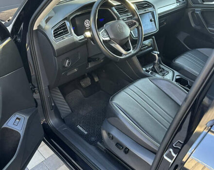 Черный Фольксваген Тигуан, объемом двигателя 1.98 л и пробегом 85 тыс. км за 25000 $, фото 5 на Automoto.ua