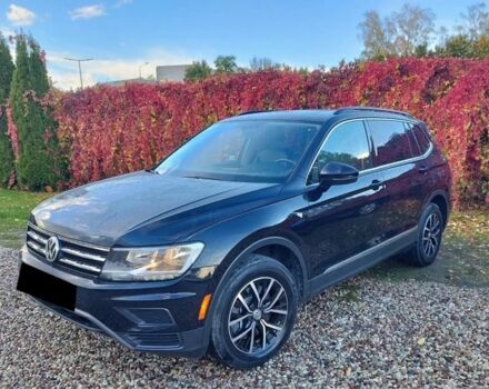 Черный Фольксваген Тигуан, объемом двигателя 2 л и пробегом 75 тыс. км за 11300 $, фото 2 на Automoto.ua