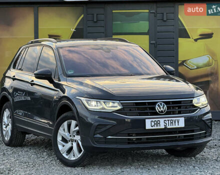 Черный Фольксваген Тигуан, объемом двигателя 2 л и пробегом 165 тыс. км за 29999 $, фото 12 на Automoto.ua