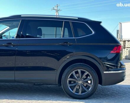 Черный Фольксваген Тигуан, объемом двигателя 2 л и пробегом 23 тыс. км за 25790 $, фото 11 на Automoto.ua