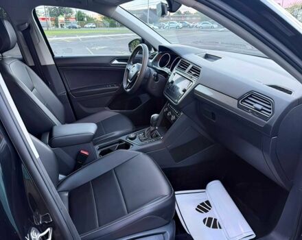 Черный Фольксваген Тигуан, объемом двигателя 2 л и пробегом 30 тыс. км за 14400 $, фото 10 на Automoto.ua