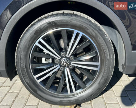 Чорний Фольксваген Тігуан, об'ємом двигуна 1.97 л та пробігом 235 тис. км за 26588 $, фото 10 на Automoto.ua