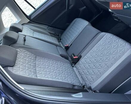 Черный Фольксваген Тигуан, объемом двигателя 2 л и пробегом 180 тыс. км за 29550 $, фото 88 на Automoto.ua