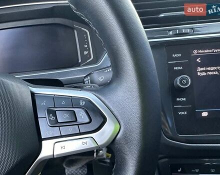 Черный Фольксваген Тигуан, объемом двигателя 2 л и пробегом 180 тыс. км за 29550 $, фото 58 на Automoto.ua