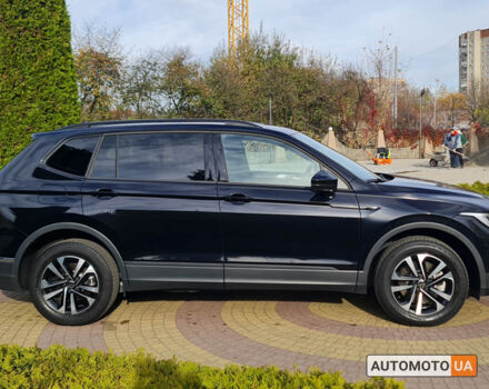Чорний Фольксваген Тігуан, об'ємом двигуна 2 л та пробігом 25 тис. км за 28400 $, фото 7 на Automoto.ua