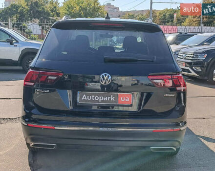 Черный Фольксваген Тигуан, объемом двигателя 2 л и пробегом 46 тыс. км за 22380 $, фото 9 на Automoto.ua