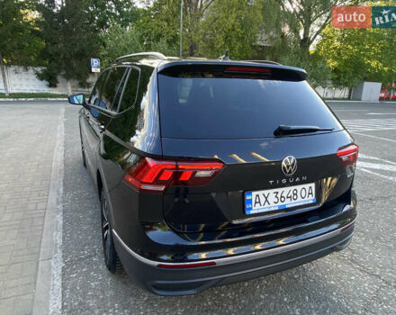 Чорний Фольксваген Тігуан, об'ємом двигуна 1.98 л та пробігом 62 тис. км за 22200 $, фото 5 на Automoto.ua