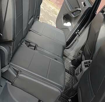 Чорний Фольксваген Тігуан, об'ємом двигуна 2 л та пробігом 123 тис. км за 22500 $, фото 21 на Automoto.ua