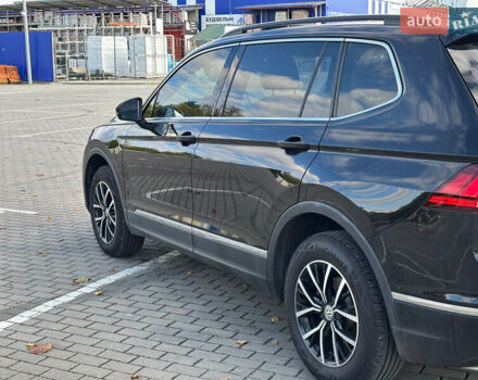 Черный Фольксваген Тигуан, объемом двигателя 2 л и пробегом 101 тыс. км за 22750 $, фото 8 на Automoto.ua