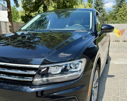 Черный Фольксваген Тигуан, объемом двигателя 1.98 л и пробегом 128 тыс. км за 23000 $, фото 3 на Automoto.ua