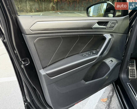 Черный Фольксваген Тигуан, объемом двигателя 1.98 л и пробегом 65 тыс. км за 35900 $, фото 14 на Automoto.ua