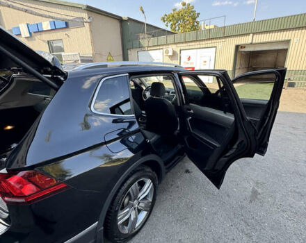 Черный Фольксваген Тигуан, объемом двигателя 1.98 л и пробегом 56 тыс. км за 28000 $, фото 21 на Automoto.ua