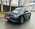 Черный Фольксваген Тигуан, объемом двигателя 2 л и пробегом 40 тыс. км за 17999 $, фото 1 на Automoto.ua
