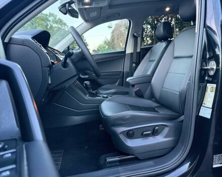 Черный Фольксваген Тигуан, объемом двигателя 2 л и пробегом 19 тыс. км за 5800 $, фото 8 на Automoto.ua