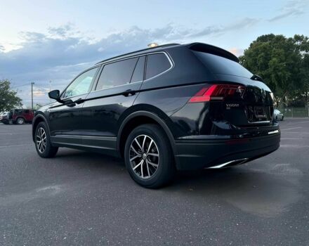 Черный Фольксваген Тигуан, объемом двигателя 2 л и пробегом 30 тыс. км за 14400 $, фото 5 на Automoto.ua