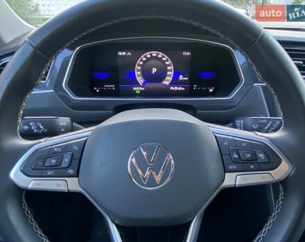 Чорний Фольксваген Тігуан, об'ємом двигуна 1.98 л та пробігом 62 тис. км за 22200 $, фото 16 на Automoto.ua