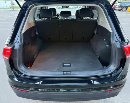 Черный Фольксваген Тигуан, объемом двигателя 2 л и пробегом 30 тыс. км за 14400 $, фото 13 на Automoto.ua