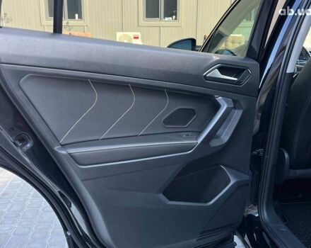 Черный Фольксваген Тигуан, объемом двигателя 2 л и пробегом 23 тыс. км за 25790 $, фото 30 на Automoto.ua