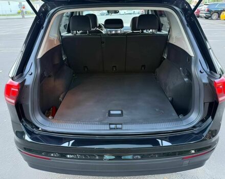 Чорний Фольксваген Тігуан, об'ємом двигуна 2 л та пробігом 11 тис. км за 6300 $, фото 13 на Automoto.ua