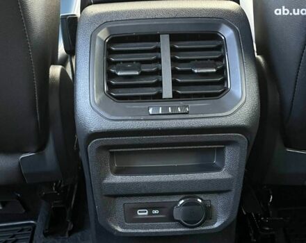 Черный Фольксваген Тигуан, объемом двигателя 2 л и пробегом 23 тыс. км за 25790 $, фото 28 на Automoto.ua