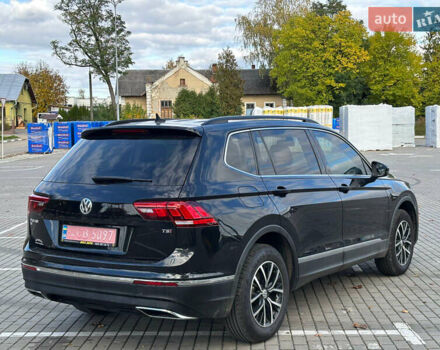 Черный Фольксваген Тигуан, объемом двигателя 2 л и пробегом 101 тыс. км за 22750 $, фото 4 на Automoto.ua