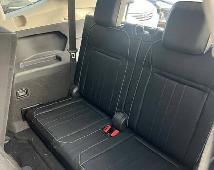 Черный Фольксваген Тигуан, объемом двигателя 2 л и пробегом 68 тыс. км за 24100 $, фото 10 на Automoto.ua