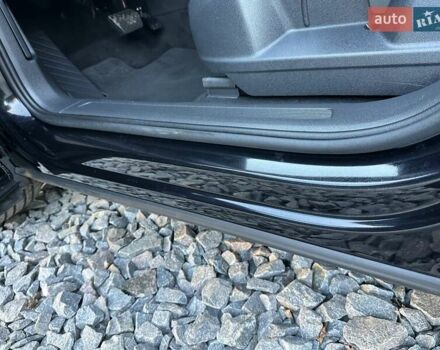 Черный Фольксваген Тигуан, объемом двигателя 2 л и пробегом 180 тыс. км за 29550 $, фото 45 на Automoto.ua