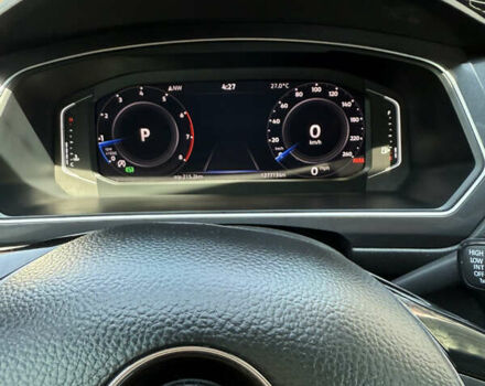 Черный Фольксваген Тигуан, объемом двигателя 1.98 л и пробегом 128 тыс. км за 23000 $, фото 19 на Automoto.ua