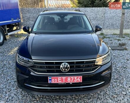 Черный Фольксваген Тигуан, объемом двигателя 2 л и пробегом 180 тыс. км за 29550 $, фото 4 на Automoto.ua