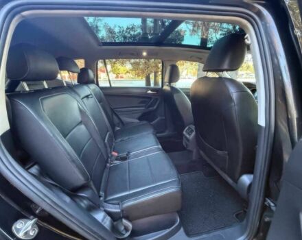 Чорний Фольксваген Тігуан, об'ємом двигуна 2 л та пробігом 26 тис. км за 12300 $, фото 11 на Automoto.ua