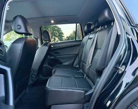 Черный Фольксваген Тигуан, объемом двигателя 2 л и пробегом 19 тыс. км за 5800 $, фото 13 на Automoto.ua