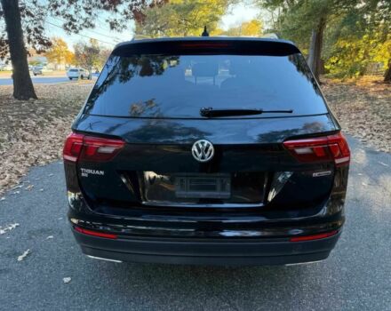 Чорний Фольксваген Тігуан, об'ємом двигуна 2 л та пробігом 26 тис. км за 12300 $, фото 5 на Automoto.ua