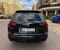 Чорний Фольксваген Тігуан, об'ємом двигуна 2 л та пробігом 123 тис. км за 22000 $, фото 4 на Automoto.ua