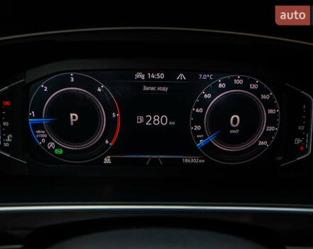 Чорний Фольксваген Тігуан, об'ємом двигуна 1.97 л та пробігом 186 тис. км за 33500 $, фото 76 на Automoto.ua