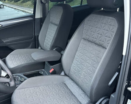 Черный Фольксваген Тигуан, объемом двигателя 1.97 л и пробегом 93 тыс. км за 30900 $, фото 10 на Automoto.ua