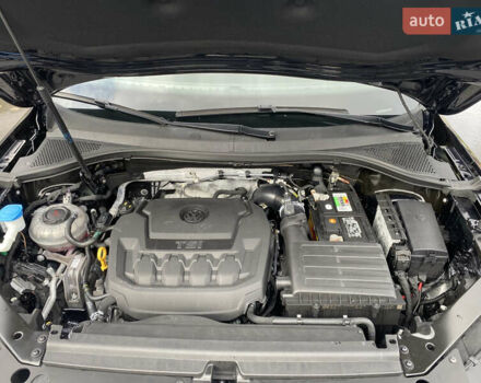 Чорний Фольксваген Тігуан, об'ємом двигуна 1.98 л та пробігом 44 тис. км за 19750 $, фото 44 на Automoto.ua