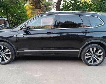 Черный Фольксваген Тигуан, объемом двигателя 0 л и пробегом 72 тыс. км за 14700 $, фото 2 на Automoto.ua