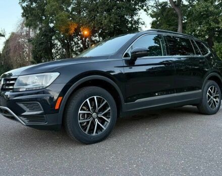 Черный Фольксваген Тигуан, объемом двигателя 2 л и пробегом 19 тыс. км за 5800 $, фото 2 на Automoto.ua