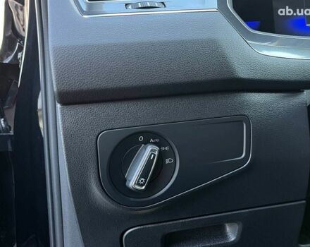 Черный Фольксваген Тигуан, объемом двигателя 2 л и пробегом 23 тыс. км за 25790 $, фото 40 на Automoto.ua