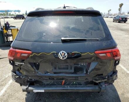 Чорний Фольксваген Тігуан, об'ємом двигуна 2 л та пробігом 75 тис. км за 3800 $, фото 5 на Automoto.ua