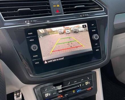 Черный Фольксваген Тигуан, объемом двигателя 2 л и пробегом 49 тыс. км за 25500 $, фото 23 на Automoto.ua