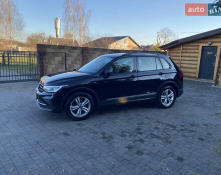 Черный Фольксваген Тигуан, объемом двигателя 1.97 л и пробегом 186 тыс. км за 29990 $, фото 3 на Automoto.ua