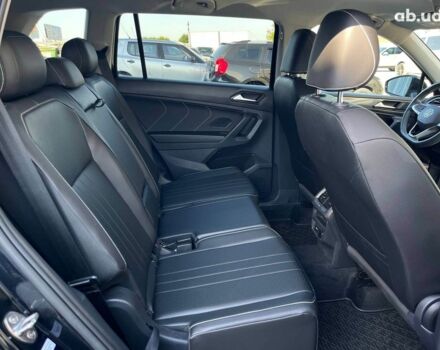 Черный Фольксваген Тигуан, объемом двигателя 2 л и пробегом 23 тыс. км за 25790 $, фото 21 на Automoto.ua