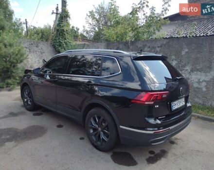 Черный Фольксваген Тигуан, объемом двигателя 2 л и пробегом 27 тыс. км за 25600 $, фото 20 на Automoto.ua
