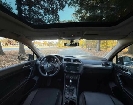 Чорний Фольксваген Тігуан, об'ємом двигуна 2 л та пробігом 26 тис. км за 12300 $, фото 10 на Automoto.ua