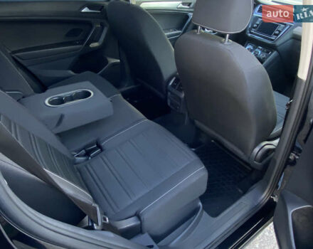 Чорний Фольксваген Тігуан, об'ємом двигуна 1.98 л та пробігом 62 тис. км за 22200 $, фото 13 на Automoto.ua