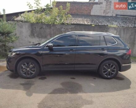 Черный Фольксваген Тигуан, объемом двигателя 2 л и пробегом 27 тыс. км за 25600 $, фото 15 на Automoto.ua