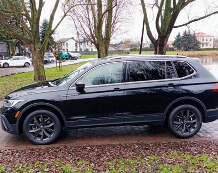 Черный Фольксваген Тигуан, объемом двигателя 0 л и пробегом 66 тыс. км за 13999 $, фото 4 на Automoto.ua